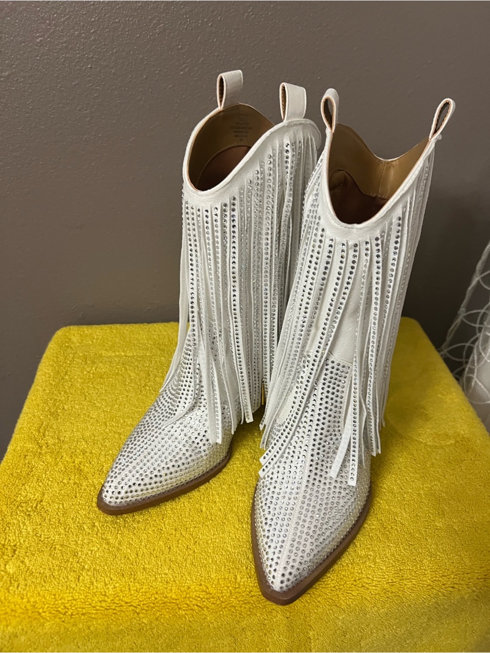 Jessica Simpson White Fringe Rhinestone Western Booties